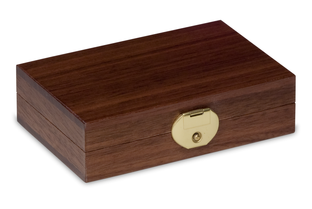 Etui mit Klappdeckel aus Nuss