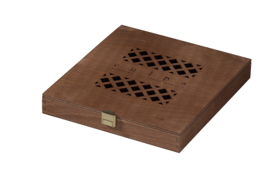 gebeizte Geschenkbox mit Branddruck und Klappdeckel von Scheffauer-Holzwaren